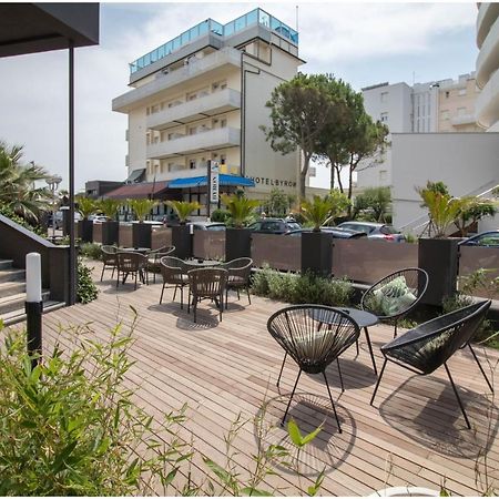Hotel Caraibi ミラノ・マリッティマ エクステリア 写真
