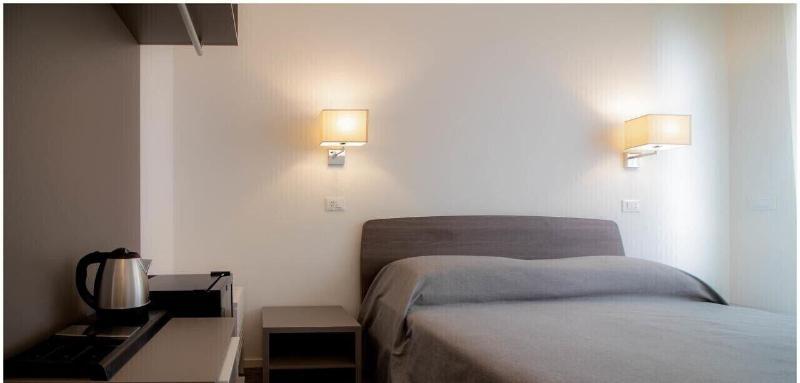 Hotel Caraibi ミラノ・マリッティマ エクステリア 写真