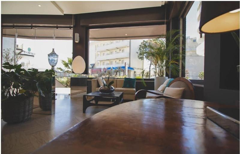 Hotel Caraibi ミラノ・マリッティマ エクステリア 写真