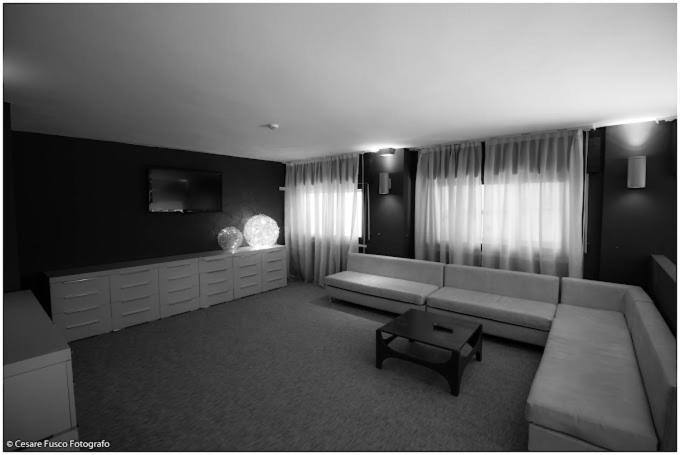 Hotel Caraibi ミラノ・マリッティマ エクステリア 写真