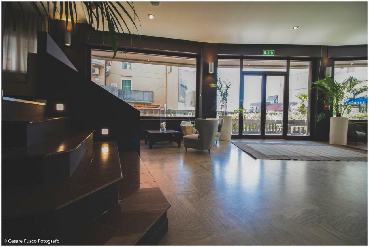 Hotel Caraibi ミラノ・マリッティマ エクステリア 写真