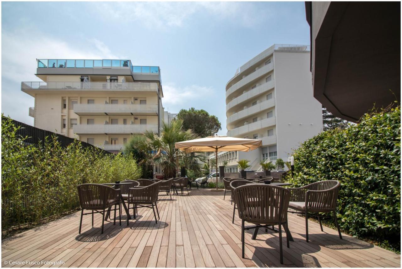 Hotel Caraibi ミラノ・マリッティマ エクステリア 写真