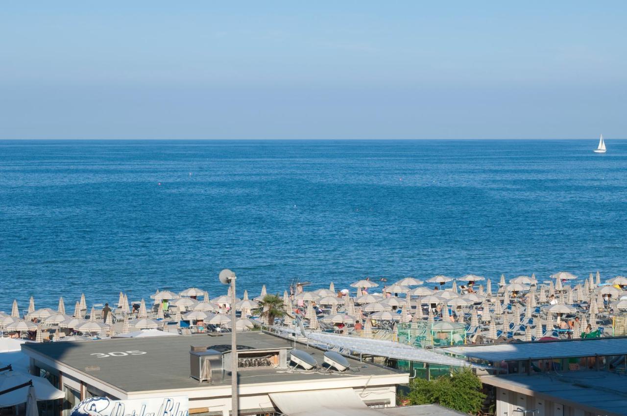 Hotel Caraibi ミラノ・マリッティマ エクステリア 写真